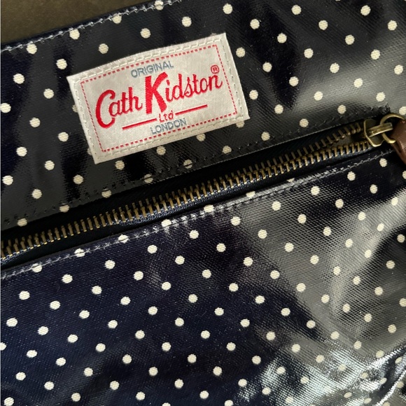 NWOT Cath Kidston London cross shoulder bag - Picture 4 of 6